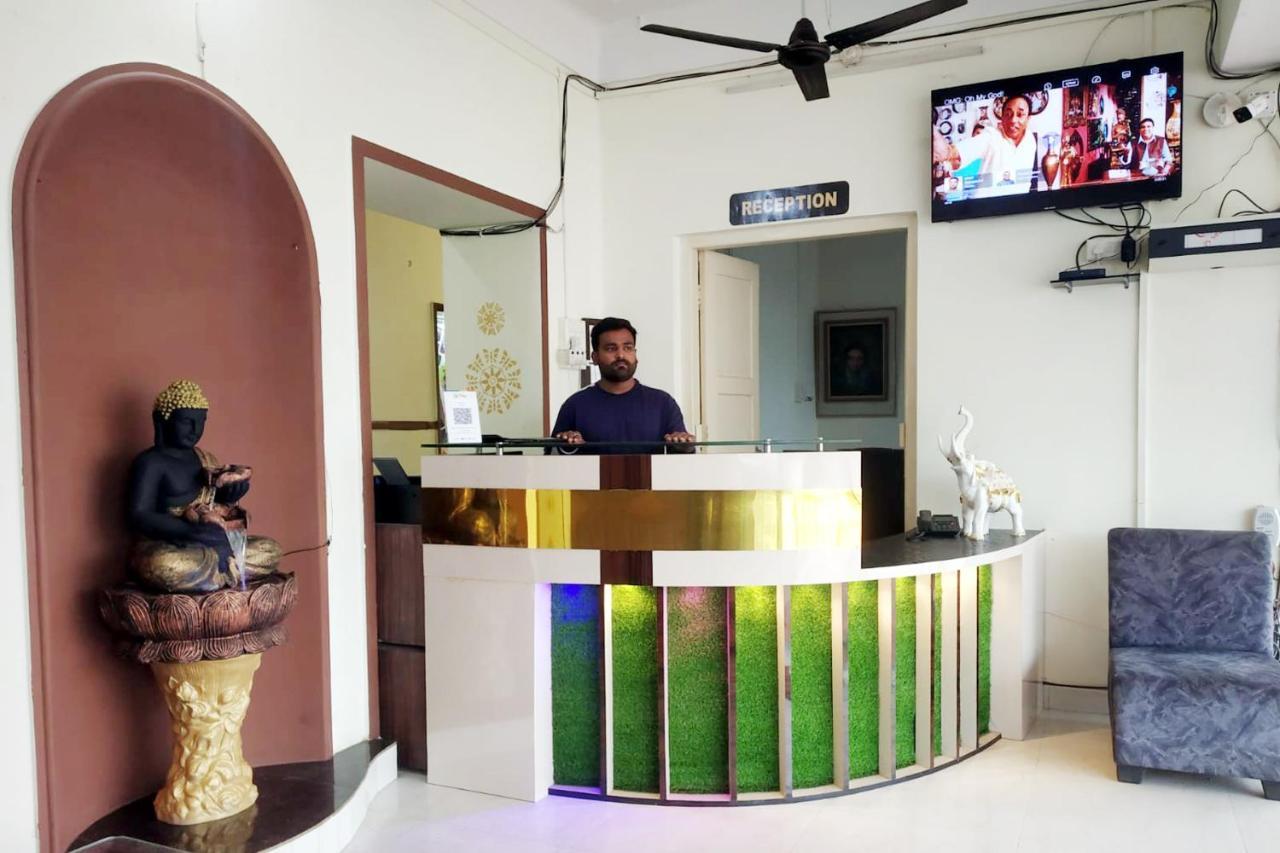 Hotel Kumkum Chhaya Panna Bagian luar foto